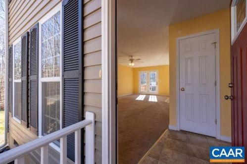 2286 Ridge Rd, Bybee VA  22963-4006 exterior