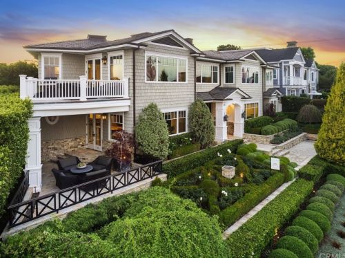 115 Kings Pl, Newport Beach, CA 92663-5702