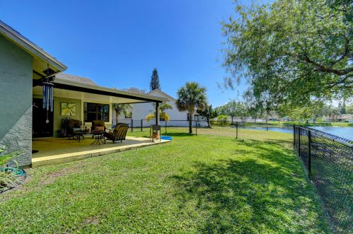 1772 Banyan Creek Cir, Boynton Beach FL  33436-4620 exterior