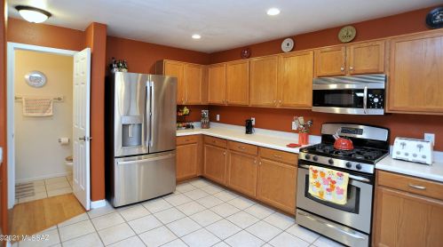 3944 Pine Creek Way, Tucson AZ 85745-7115 exterior