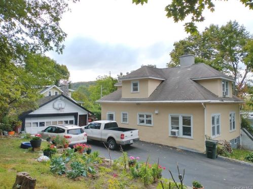 328 Buckshollow Rd, Mahopac, NY 10541-3717