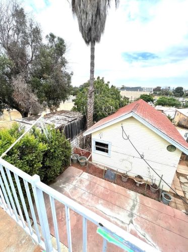 1423 Roosevelt Ave, National City CA  91950-4441 exterior