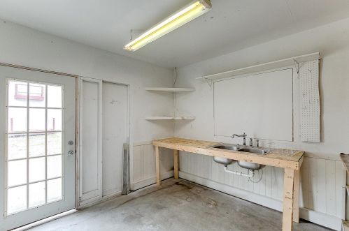 805 3rd St, Princeton MN  55371-1513 exterior