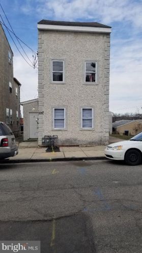 1057 Powell St, Norristown, PA 19401-3817