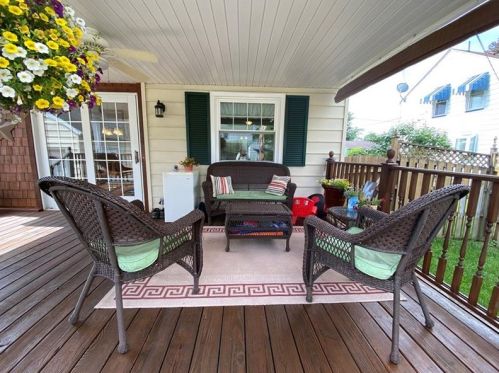 28 Bentley Ave, Greenville PA  16125-1847 exterior