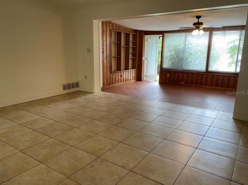 6714 Nina Rosa Dr, Orlando FL  32819-7514 exterior