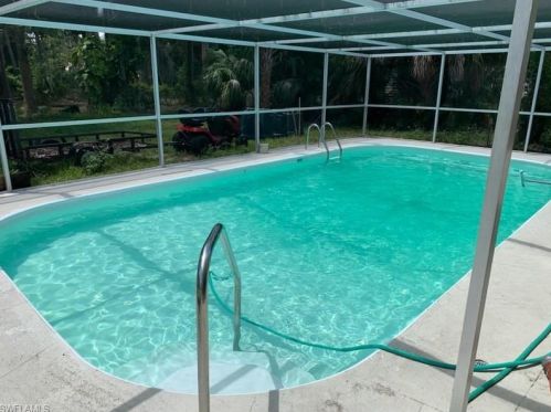 211 Lake Ave, Lehigh Acres, FL 33936-1436