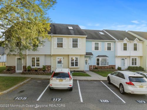 118 Joan Ct, Jackson Twp, NJ 08527-2366