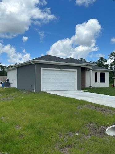 2013 Olsen Ln, Lehigh Acres, FL 33972-1010