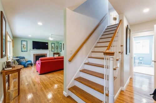 25 Cardinal Ct, West Nyack NY  10994-1031 exterior