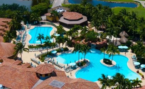 6393 Legacy Cir, Naples FL 34113-7957 exterior