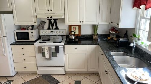 3 3rd St, Roxbury Township NJ  07836-1615 exterior