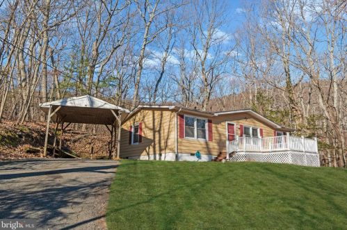 2400 Youngs Dr, Haymarket, VA 20169-1532