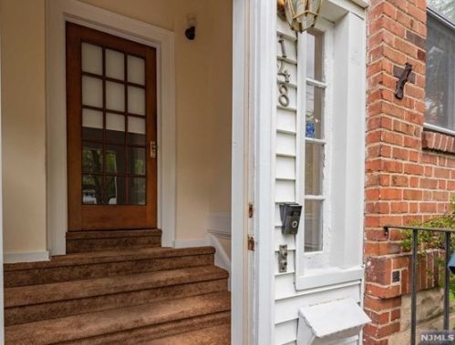 148 Webb Ave, River Edge NJ  07661-2235 exterior