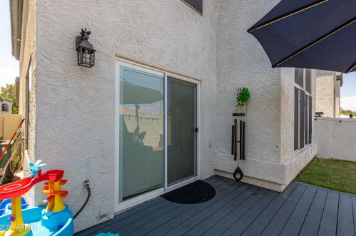 501 Sunrise Dr, Gilbert AZ  85233-6732 exterior