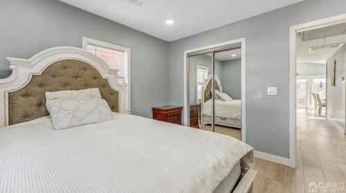 32 Linden St, Perth Amboy NJ  08861-4732 exterior