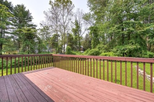 901 Meadowbrook Rd, Fredon NJ  07860-4519 exterior