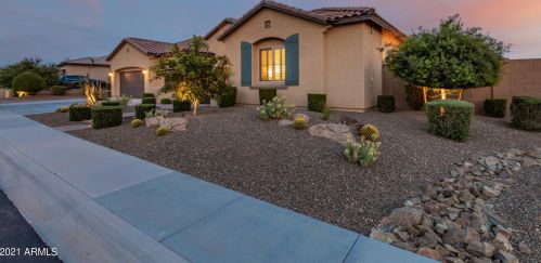 6043 Hodges St, Cave Creek, AZ 85331-2519