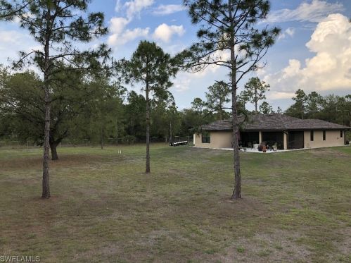 417 Thompson Ave, Lehigh Acres, FL