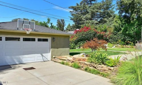 4535 Alta Canyada Rd, La Canada CA  91011-2040 exterior