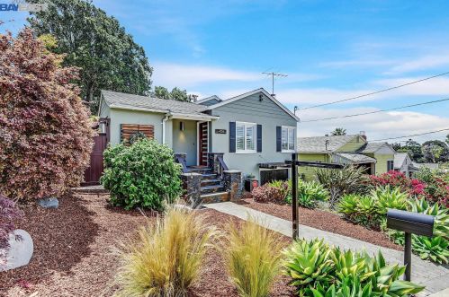 4126 Kuhnle Ave, Oakland, CA 94605-1215