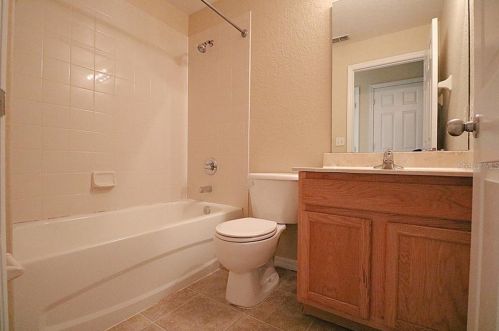 1250 Vista Del Lago Blvd, Dundee FL  33838-4422 exterior