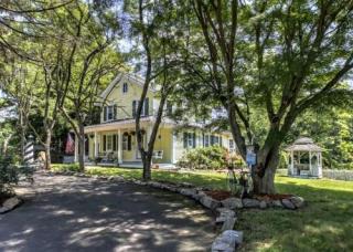 300 Greens Farms Rd, Westport, CT 06880-6226