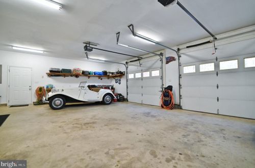 23 Bobby Ln, Edinburg VA  22824-2552 exterior