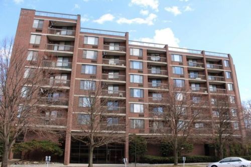 777 Macquesten Pkwy, Mount Vernon NY  10552-1625 exterior