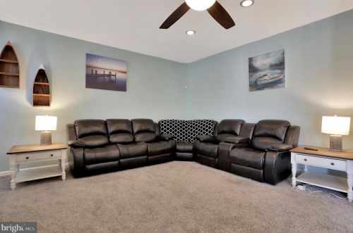 594 Sawgrass Dr, Charles Town WV  25414-5968 exterior