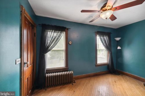 120 Slack Ave, Lawrence Township NJ  08648-4304 exterior