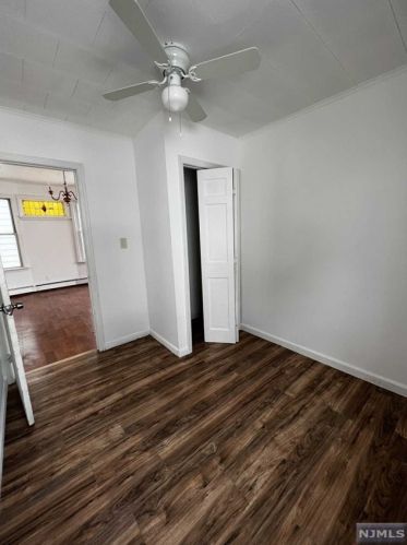 20 Struyk Ave, Paterson NJ  07508-2231 exterior