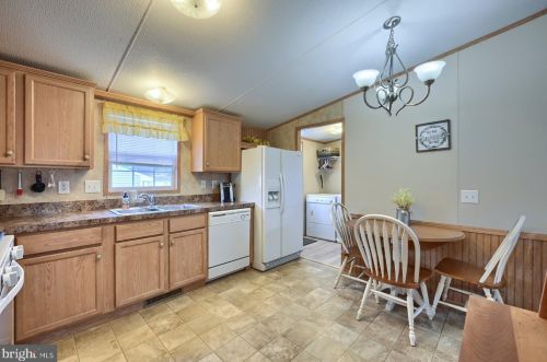 251 Buttercup Dr, Smithville PA  17560-9612 exterior