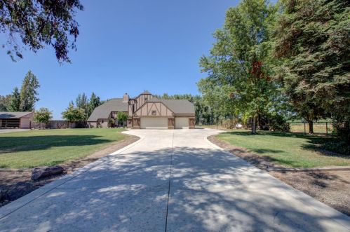 11425 26 Mile Rd, Valley Home, CA 95361-9269