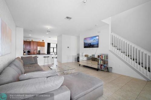 11609 13 Ct, Hollywood FL 33025-2559 exterior