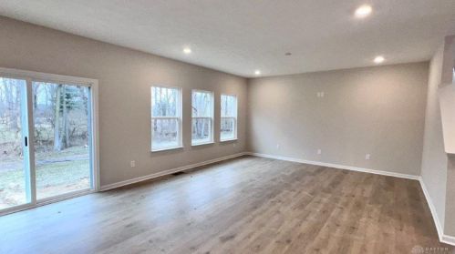 7923 Parsley Pl, Englewood OH  45315-7947 exterior