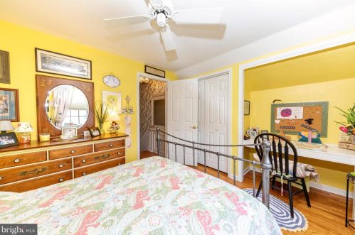 716 Carter Hill Dr, West Deptford NJ  08066-1903 exterior