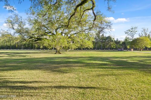 1360 State Park Rd, Sunny Hills FL  32428-6067 exterior