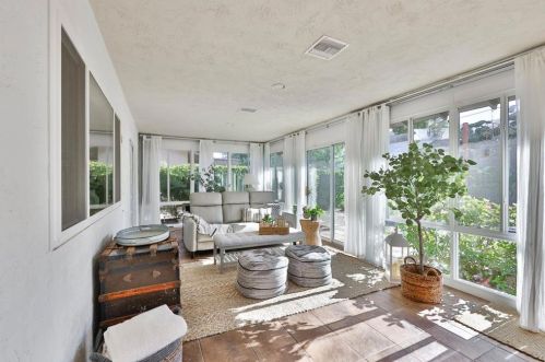 16670 Bernardo Oaks Dr, San Diego CA  92128-2837 exterior