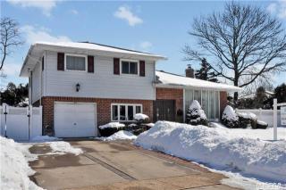 317 Coleridge Rd, Muttontown, NY 11753-2604