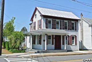 224 York St, Navy Sup Dpt PA  17055-6406 exterior