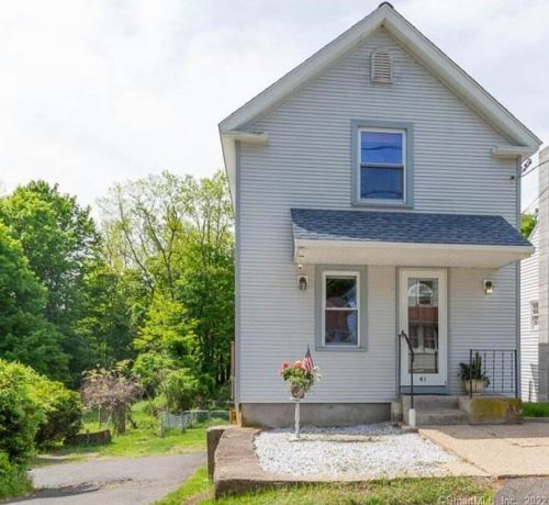 41 Cottage St, New Hartford, CT 06057-2204