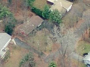 82 Westwood Ave, Ellenville, NY 12428-1812
