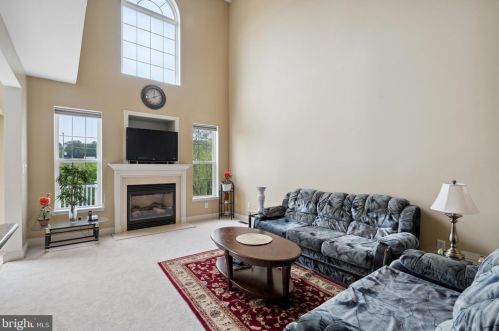 16 Portsmouth Cir, Glen Mills PA  19342-2625 exterior