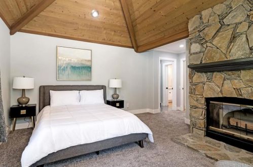 9750 Lake Helix Ter, La Mesa CA  91941-4432 exterior