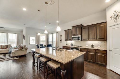 3620 Helm Ln, Denton TX  76210-8477 exterior