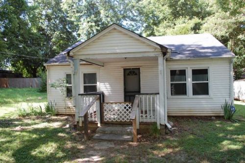 705 Williams Ln, Clarksville, TN 37040-4239