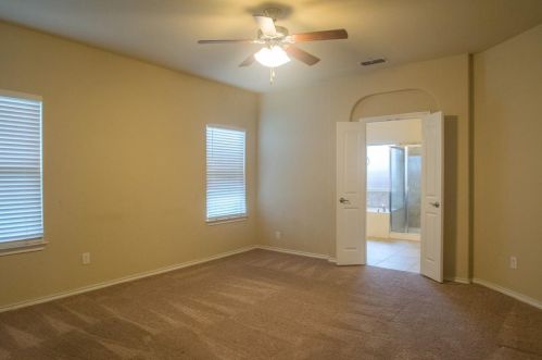 4512 Gunnison Dr, Denton TX  76208 exterior