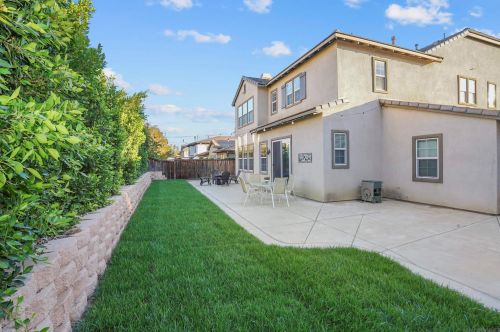 27270 Dayton Ln, Temecula CA  92591-4455 exterior