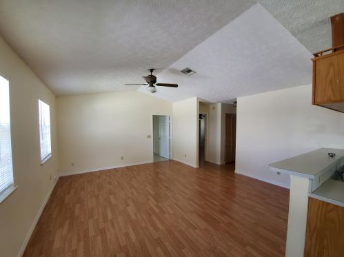 1350 20th Ave, Vero Beach FL  32962-6159 exterior